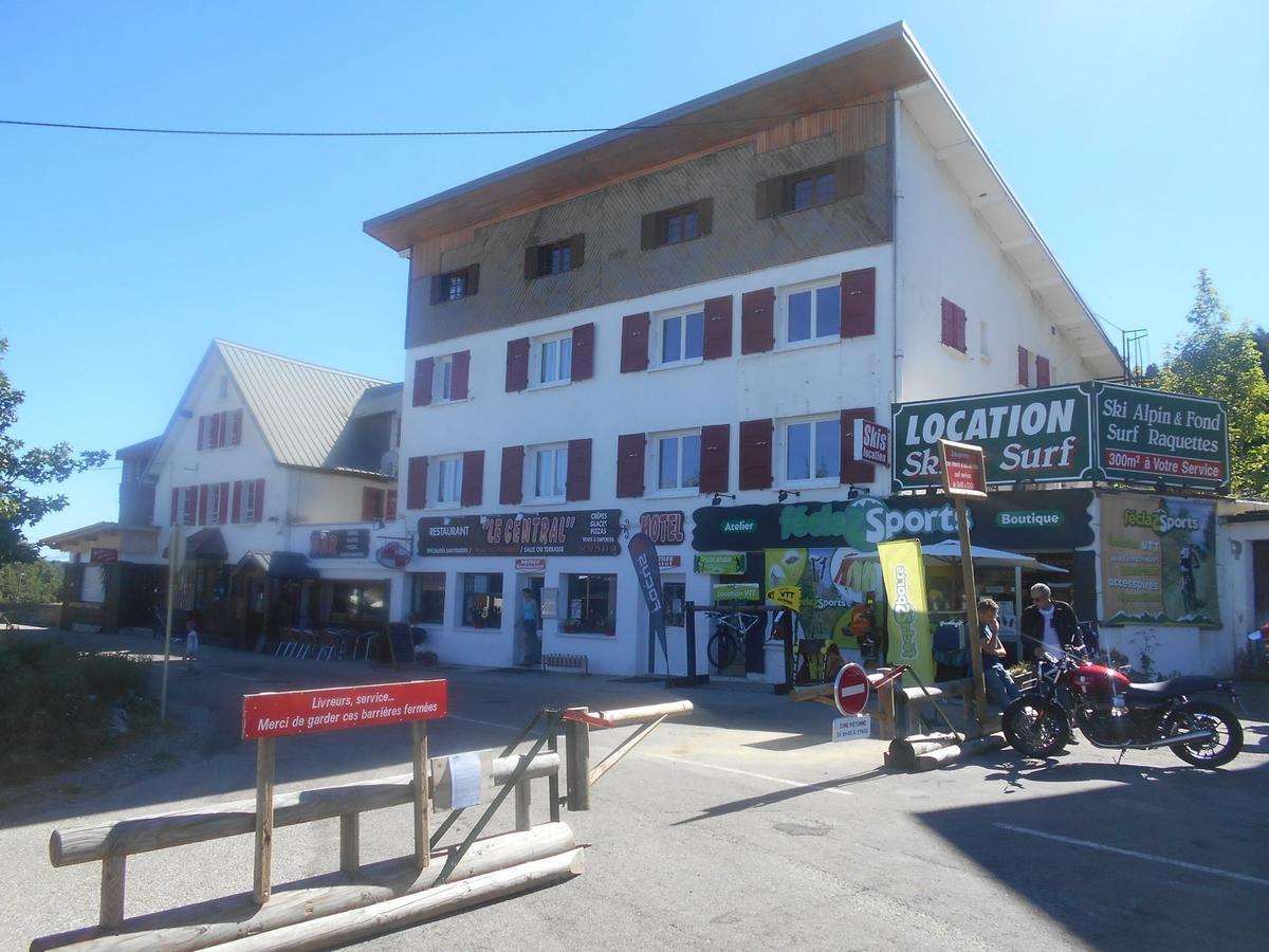 Hotel Le Central La Feclaz Exterior photo